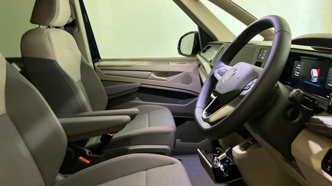 Volkswagen Multivan 2.0 TDI Life 5dr DSG Diesel Estate - Image 15